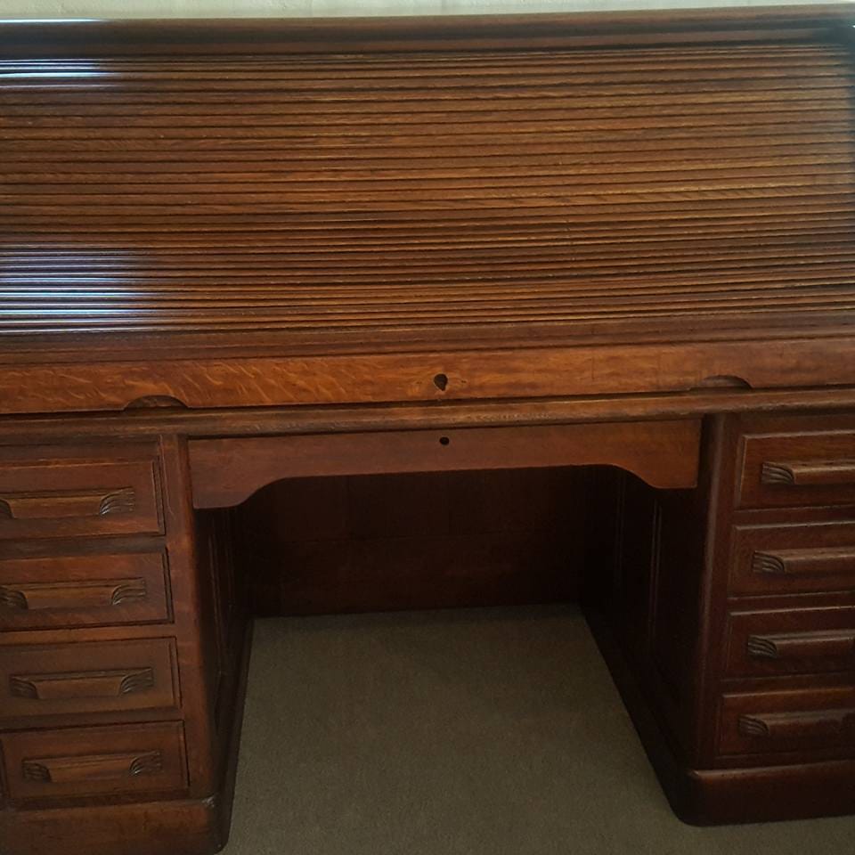 Rolltop desk
