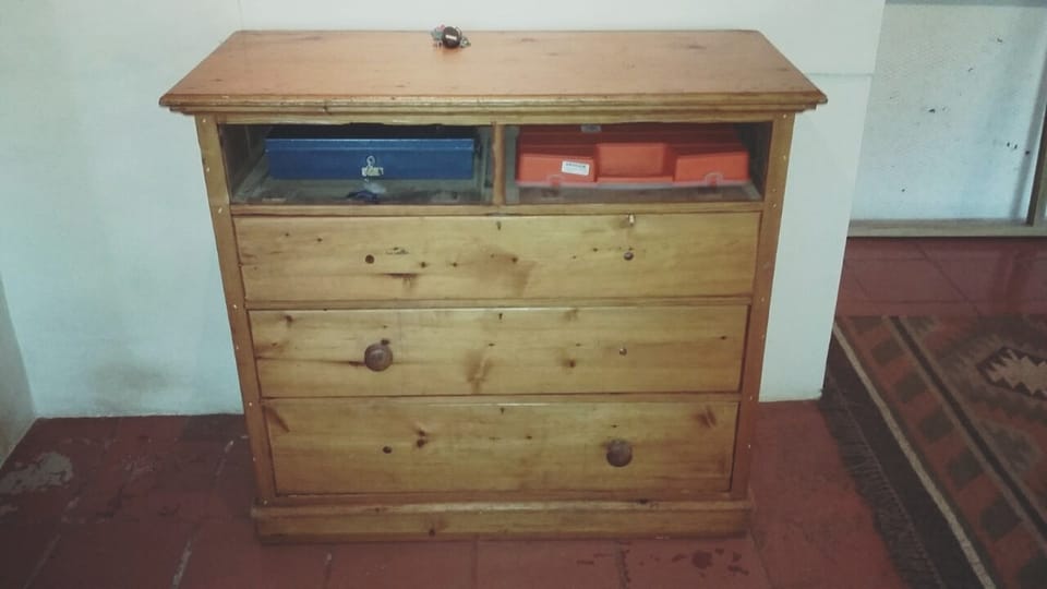 Oregon chest of drawers — before restoration