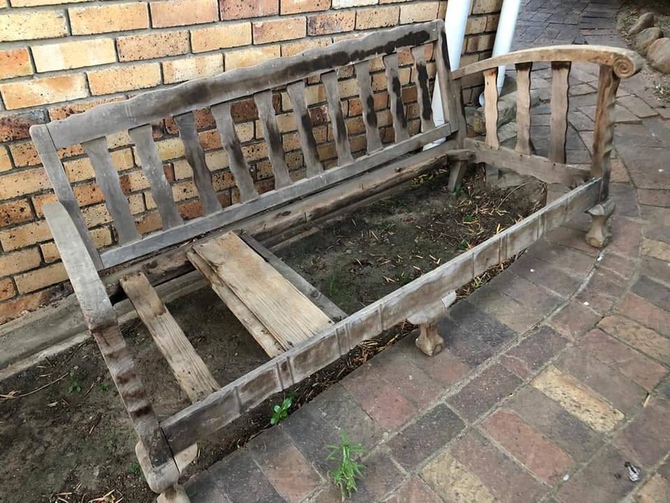 Imbuia bench — before restoration