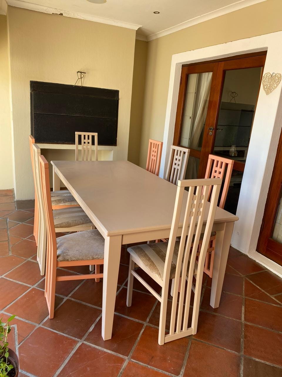 Veneered table