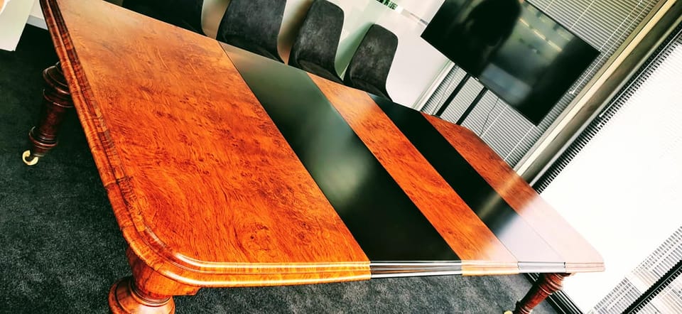 Walnut burr extendable table